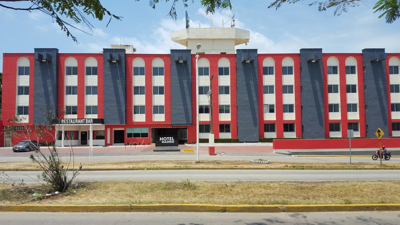 Hotel Madrid Minatitlán Exteriör bild